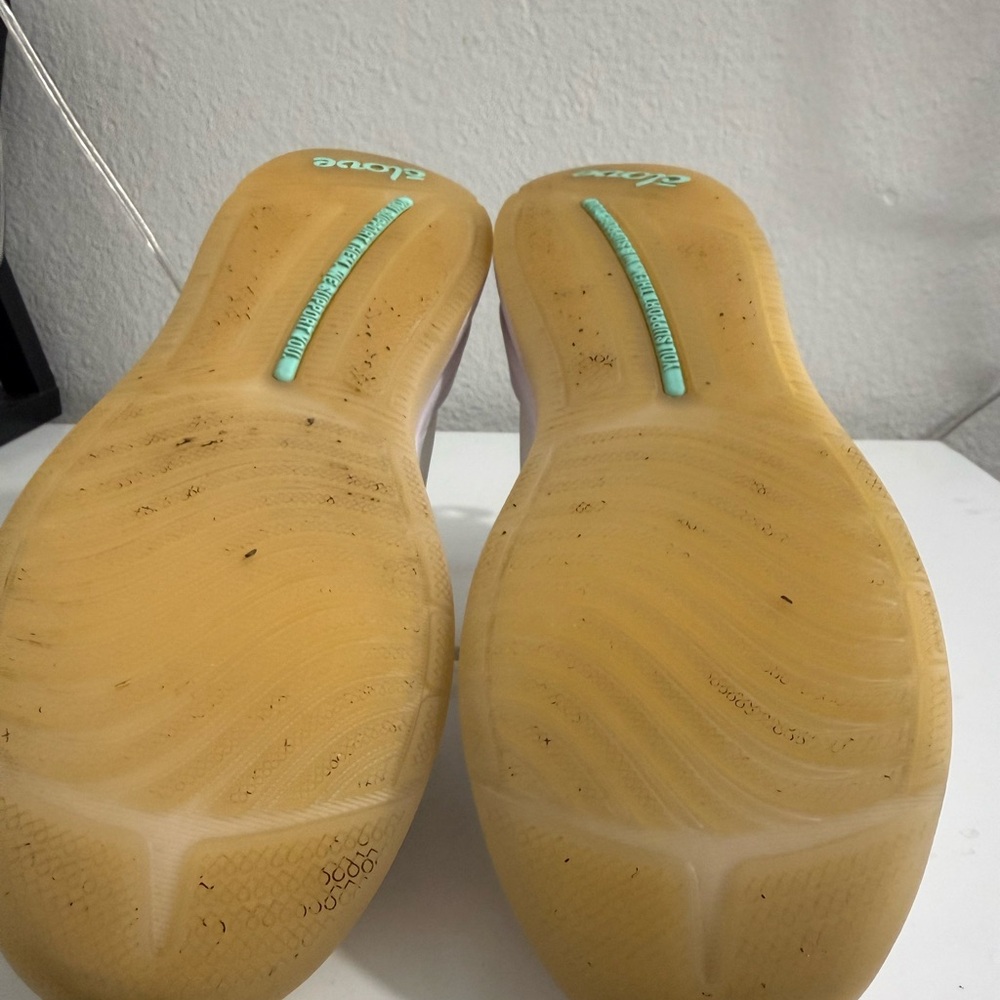 Clove Women's White Athletic Shoes - Picture 8 of 8
